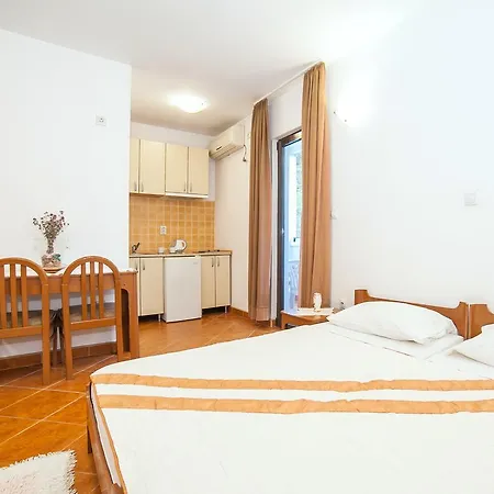 Savo Appartement Budva